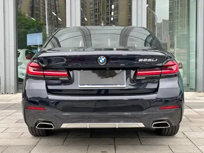 BMW 5 Series 2022, 40000 км, за 27700.4 USD - фото 6