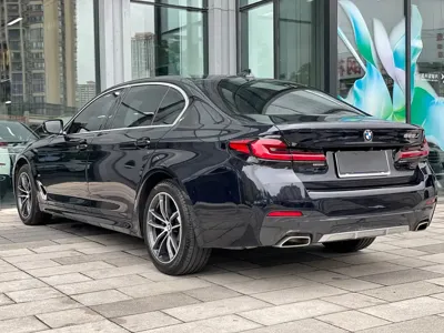 BMW 5 Series 2022, 40000 км, за 27700.4 USD - фото 7