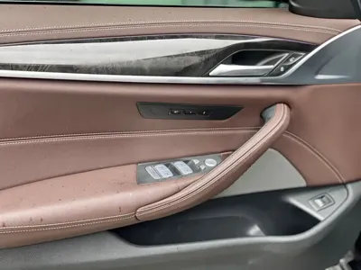 BMW 5 Series 2022, 40000 км, за 27700.4 USD - фото 20