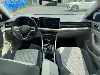Volkswagen Sagitar 2022, 34000 км, за 16257.3 USD - фото 10