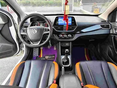 Baojun 310 2016, 67600 км, за 1736.28 USD