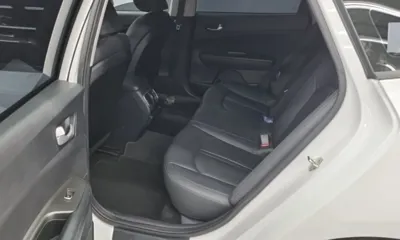 Kia K5 2020, 102176 км, за 7601.8 USD - фото 11