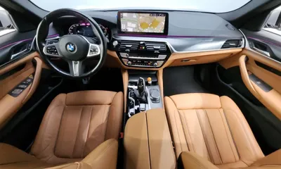 BMW 5-Series 2023, 51198 км, за 27036.33 USD - фото 7