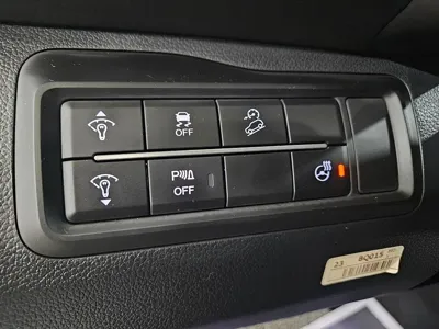 KG_Mobility_Ssangyong TIBOLI 2025, 11520 км, за 12096.78 USD - фото 14