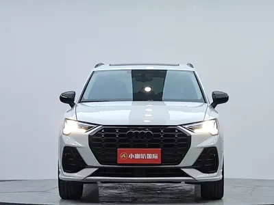 Audi Q3 2022, 27000 км, за 28112.81 USD
