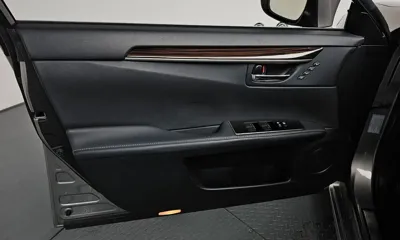 Lexus ES 2017, 135113 км, за 15819.88 USD - фото 24