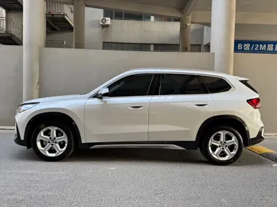 BMW X1 2023, 21900 км, за 31546.2 USD