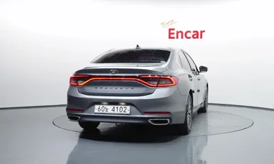 Hyundai Grandeur 2018, 176621 км, за 8205.33 USD