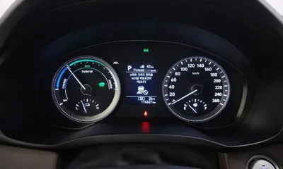 Hyundai Grandeur 2018, 176621 км, за 8139.61 USD - фото 8