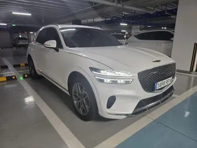 Genesis GV70 2023, 65000 км, за 23997.35 USD