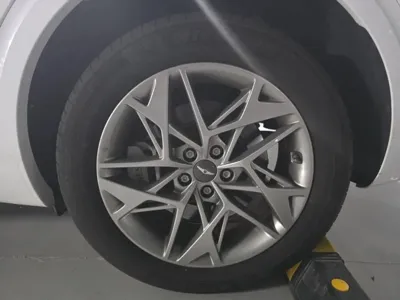 Genesis GV70 2023, 65000 км, за 23997.35 USD - фото 20