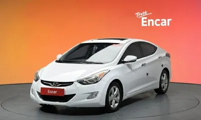 Hyundai Avante · 2012 год