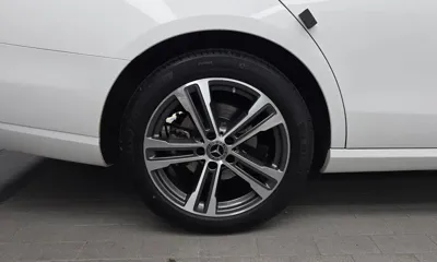 Mercedes-Benz E-Class 2023, 34914 км, за 26847.84 USD