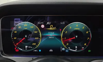 Mercedes-Benz E-Class 2023, 34914 км, за 26847.84 USD - фото 8