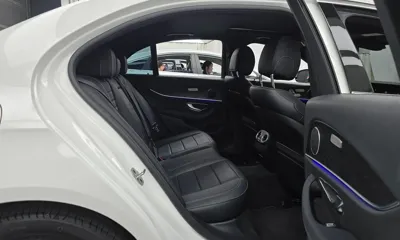 Mercedes-Benz E-Class 2023, 34914 км, за 26847.84 USD - фото 11