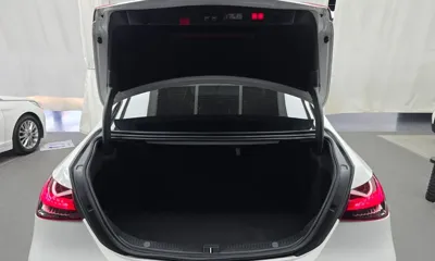 Mercedes-Benz E-Class 2023, 34914 км, за 26847.84 USD - фото 20