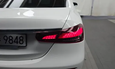 Mercedes-Benz E-Class 2023, 34914 км, за 26847.84 USD - фото 23