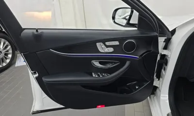 Mercedes-Benz E-Class 2023, 34914 км, за 26847.84 USD - фото 24