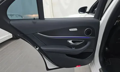 Mercedes-Benz E-Class 2023, 34914 км, за 26847.84 USD - фото 25