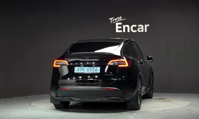Tesla Model Y 2022, 81159 км, за 25937.71 USD