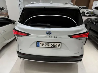 Toyota Sienna 2025, 2671 км, за 43607.53 USD