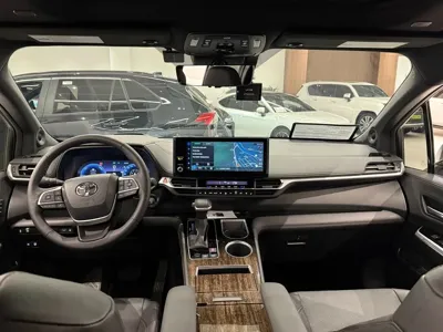 Toyota Sienna 2025, 2671 км, за 43607.53 USD - фото 7