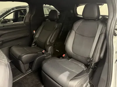 Toyota Sienna 2025, 2671 км, за 43607.53 USD - фото 12