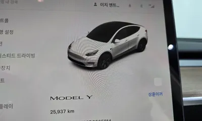 Tesla Model Y 2024, 25937 км, за 27739.78 USD - фото 8