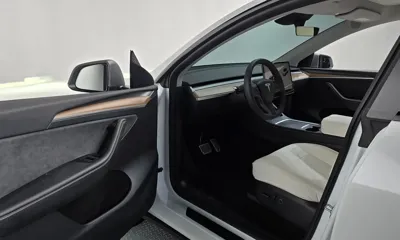 Tesla Model Y 2024, 25937 км, за 27739.78 USD - фото 10