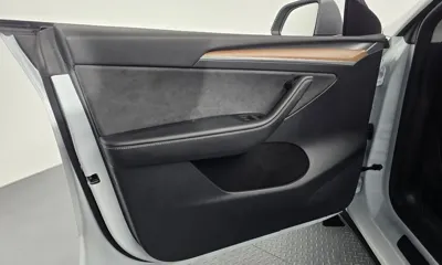 Tesla Model Y 2024, 25937 км, за 27739.78 USD - фото 25
