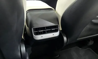 Tesla Model Y 2024, 25937 км, за 27739.78 USD - фото 31