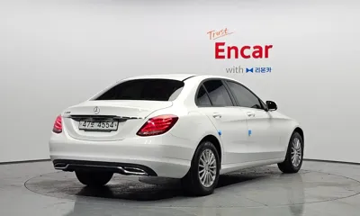 Mercedes-Benz C-Class 2015, 127321 км, за 7475.78 USD