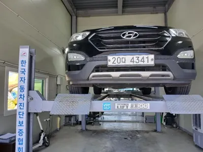 Hyundai Santafe · 2015 год