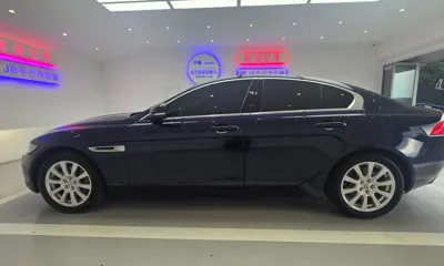Jaguar XE 2017, 139561 км, за 4883.76 USD