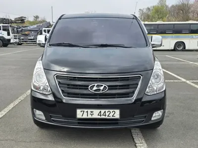 Hyundai Starex 2018, 162300 км, за 6446.57 USD