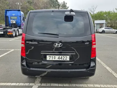 Hyundai Starex 2018, 162300 км, за 6446.57 USD
