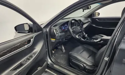 Hyundai Grandeur 2017, 138497 км, за 6371.52 USD - фото 10