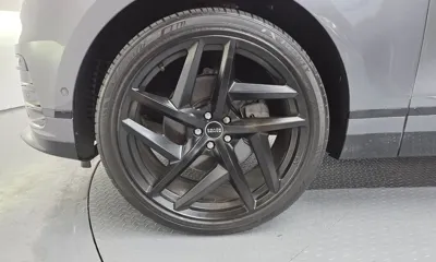 Land Rover Range Rover Velar 2018, 120485 км, за 21275.19 USD
