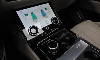Land Rover Range Rover Velar 2018, 120485 км, за 21275.19 USD - фото 9