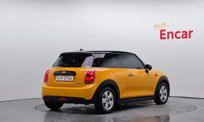 MINI Cooper 2017, 111446 км, за 5251.41 USD