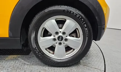 MINI Cooper 2017, 111446 км, за 5251.41 USD