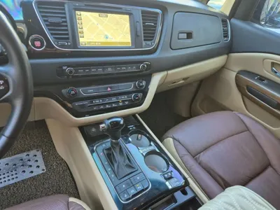 Kia Canival 2016, 290000 км, за 5842.2 USD - фото 11