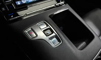 Hyundai Grandeur 2020, 62995 км, за 13259.81 USD - фото 9