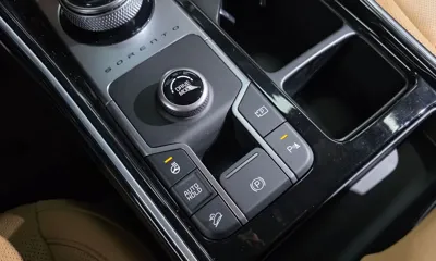 Kia Sorento 2023, 47667 км, за 20737.17 USD - фото 9