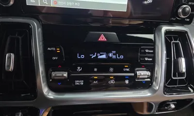 Kia Sorento 2023, 47667 км, за 20737.17 USD - фото 31