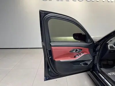 BMW 3 Series 2025, 23000 км, за 33224.64 USD - фото 29