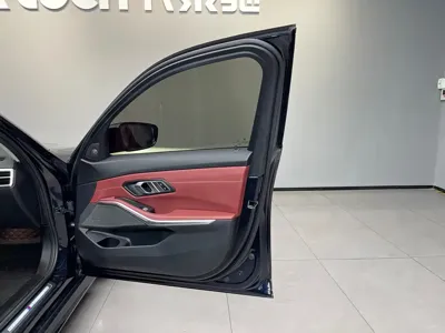 BMW 3 Series 2025, 23000 км, за 33224.64 USD - фото 30