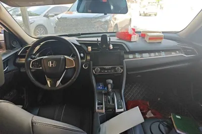 Honda Civic 2019, 10800 км, за 13615 USD - фото 18