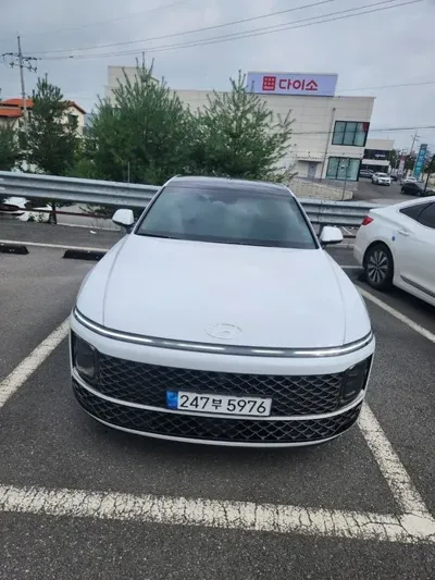 Hyundai Grandeur 2023, 31000 км, за 26208.53 USD