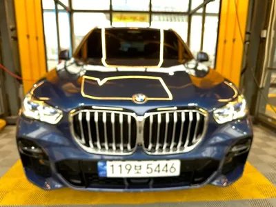 BMW X5 · 2023 год